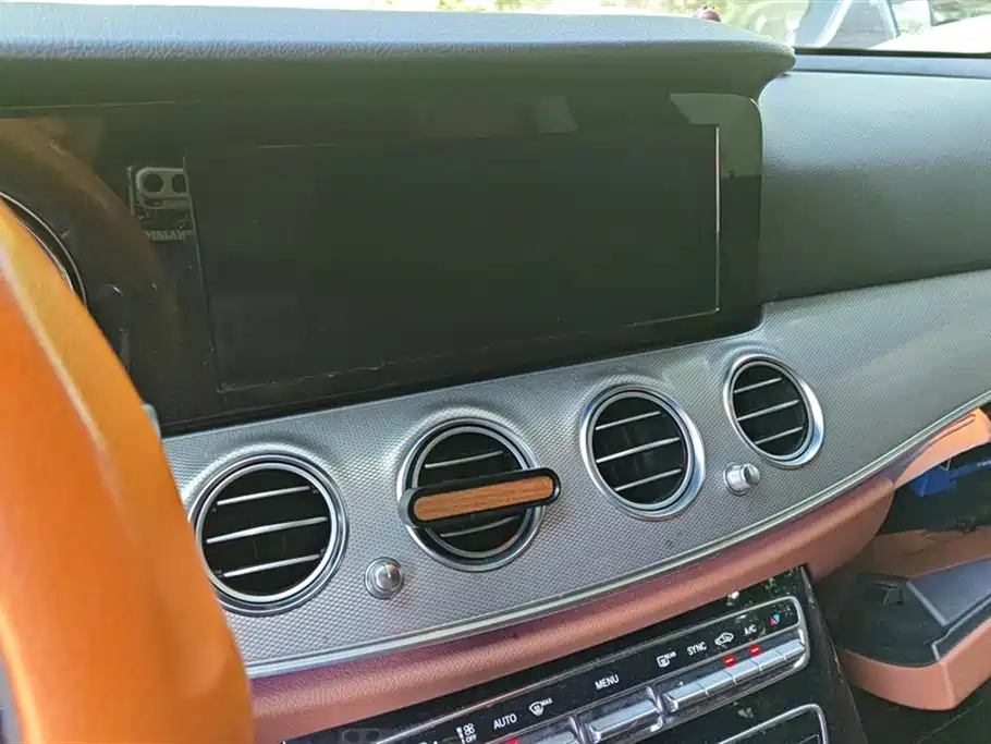 Mercedes-Benz E-class Mercedes-Benz E-class