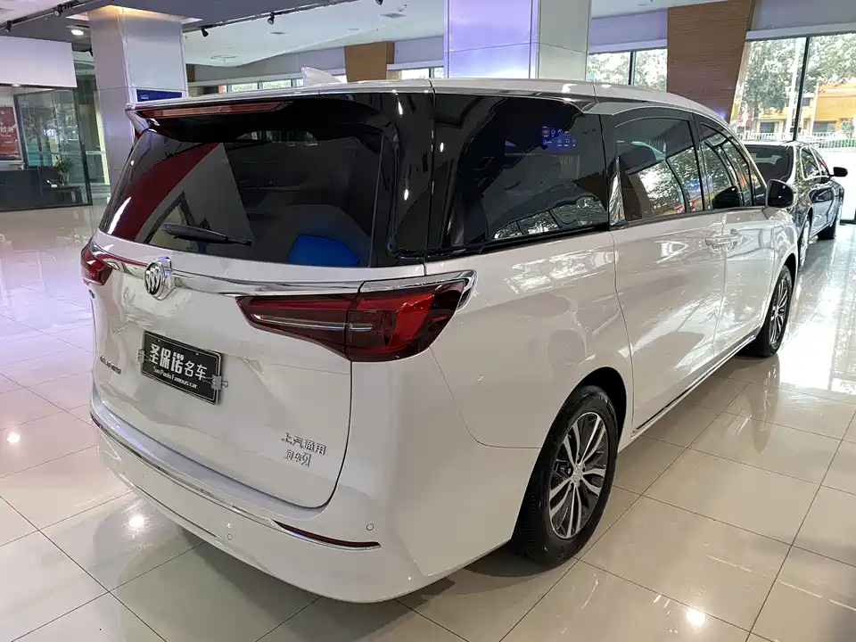 Buick GL8