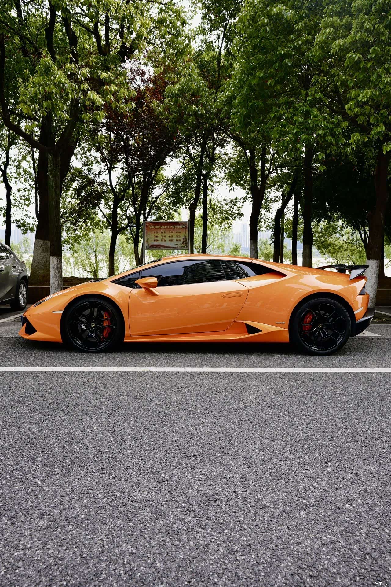 Lamborghini Huracán, 2016 3
