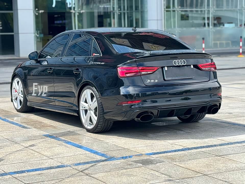 Audi RS 3 Audi RS 3