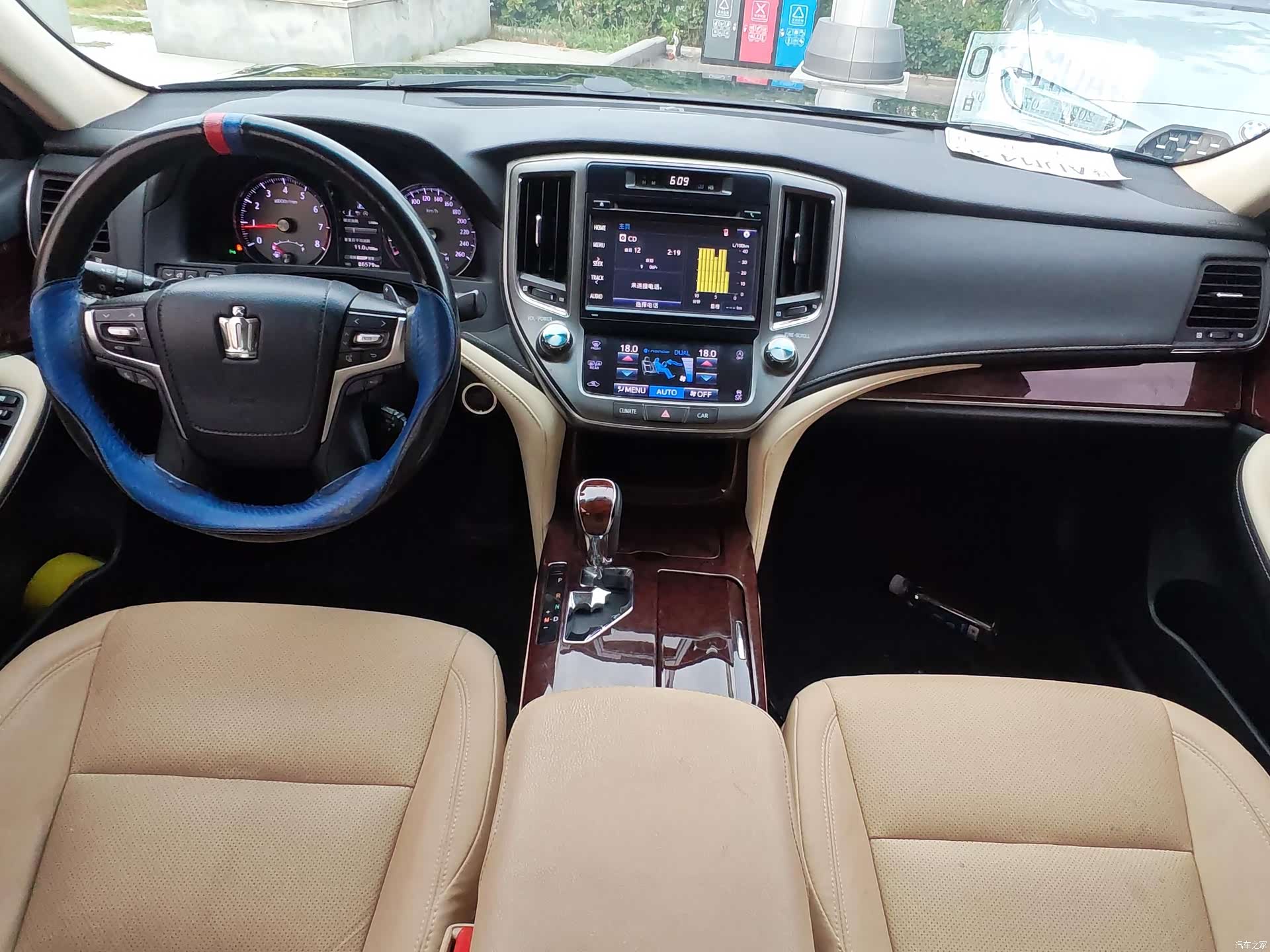 Toyota Crown, 2018 17