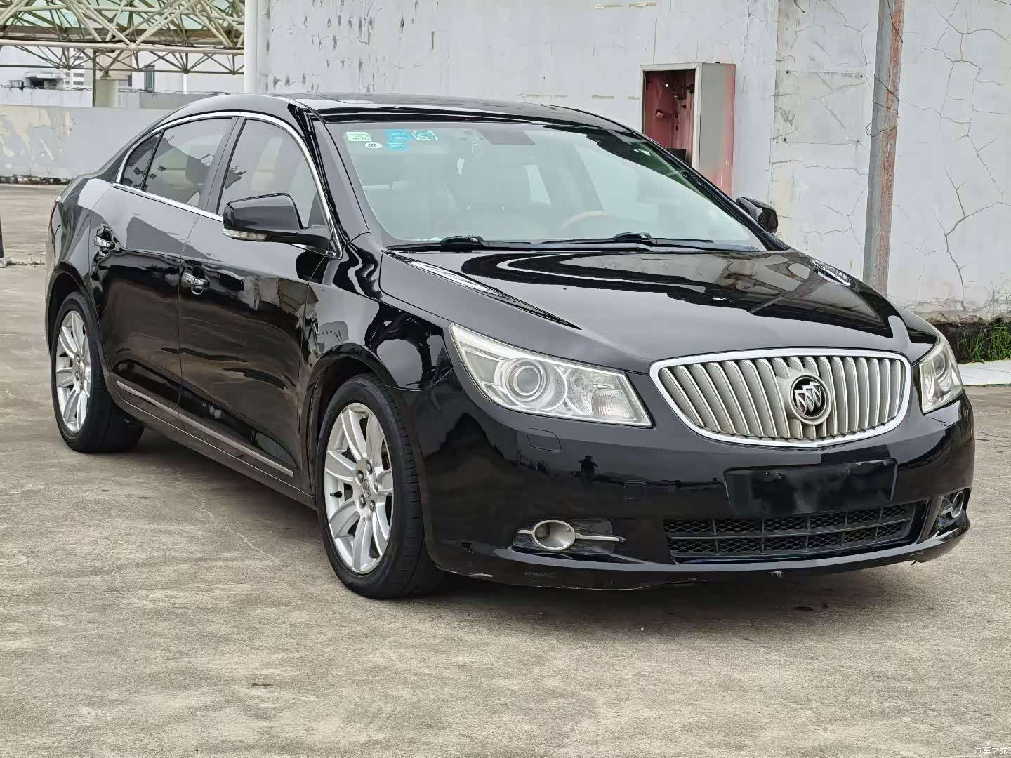 Buick LaCrosse, 2011 3