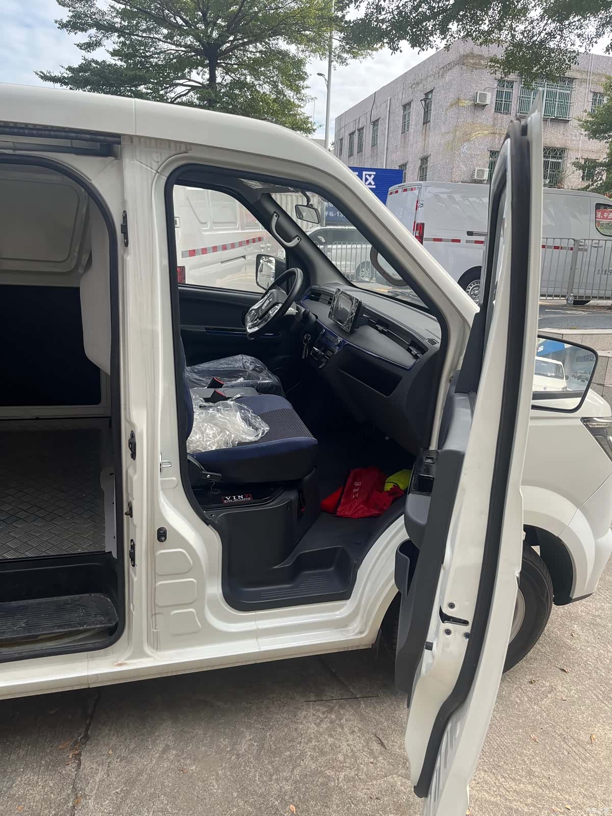 DongFeng EM27, 2024 9