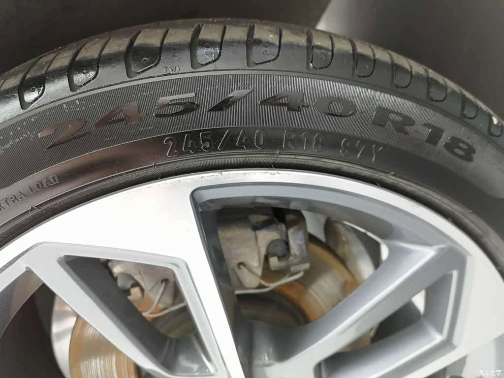 Audi A4L, 2021 24