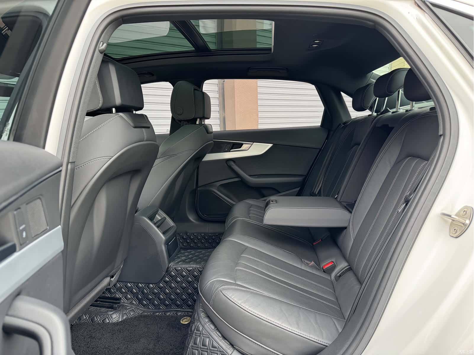 Audi A4L, 2021 9