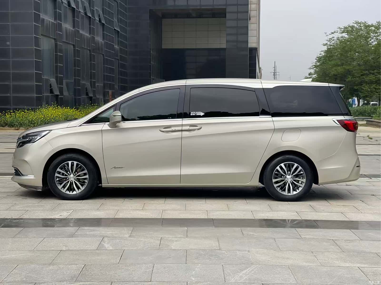 Buick GL8, 2021 7