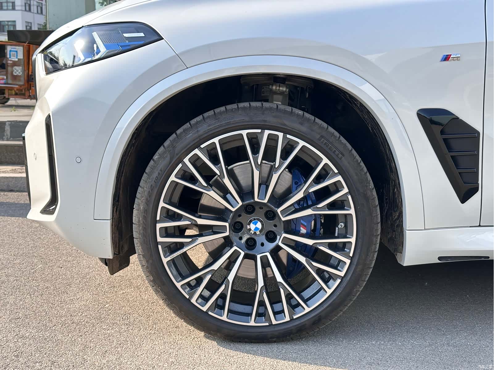 BMW X5, 2025 все фото