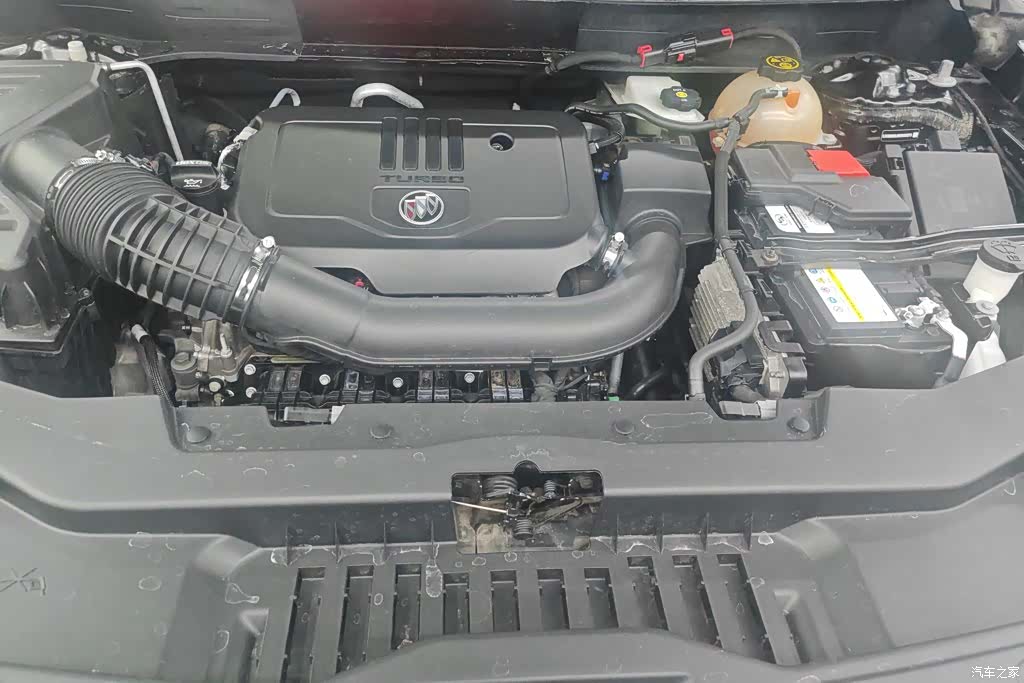Buick Enclave, 2023 10