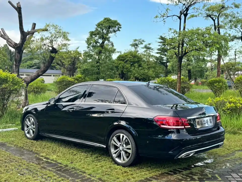 Mercedes-Benz E-class Mercedes-Benz E-class