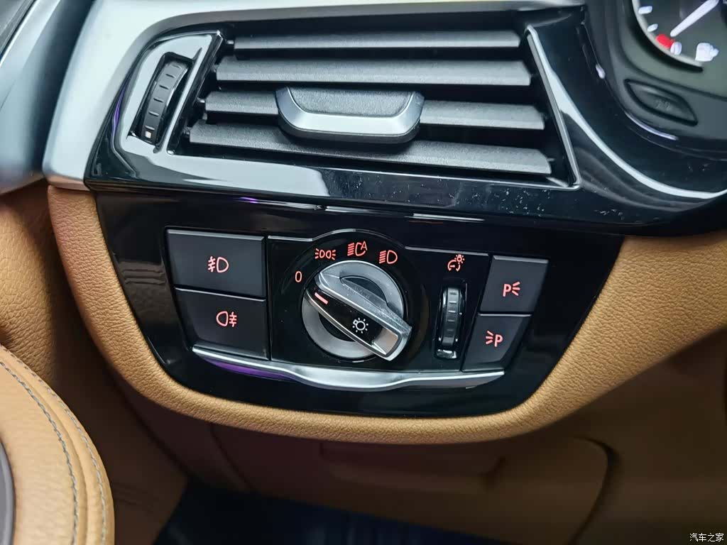 BMW 5 Series, 2018 21