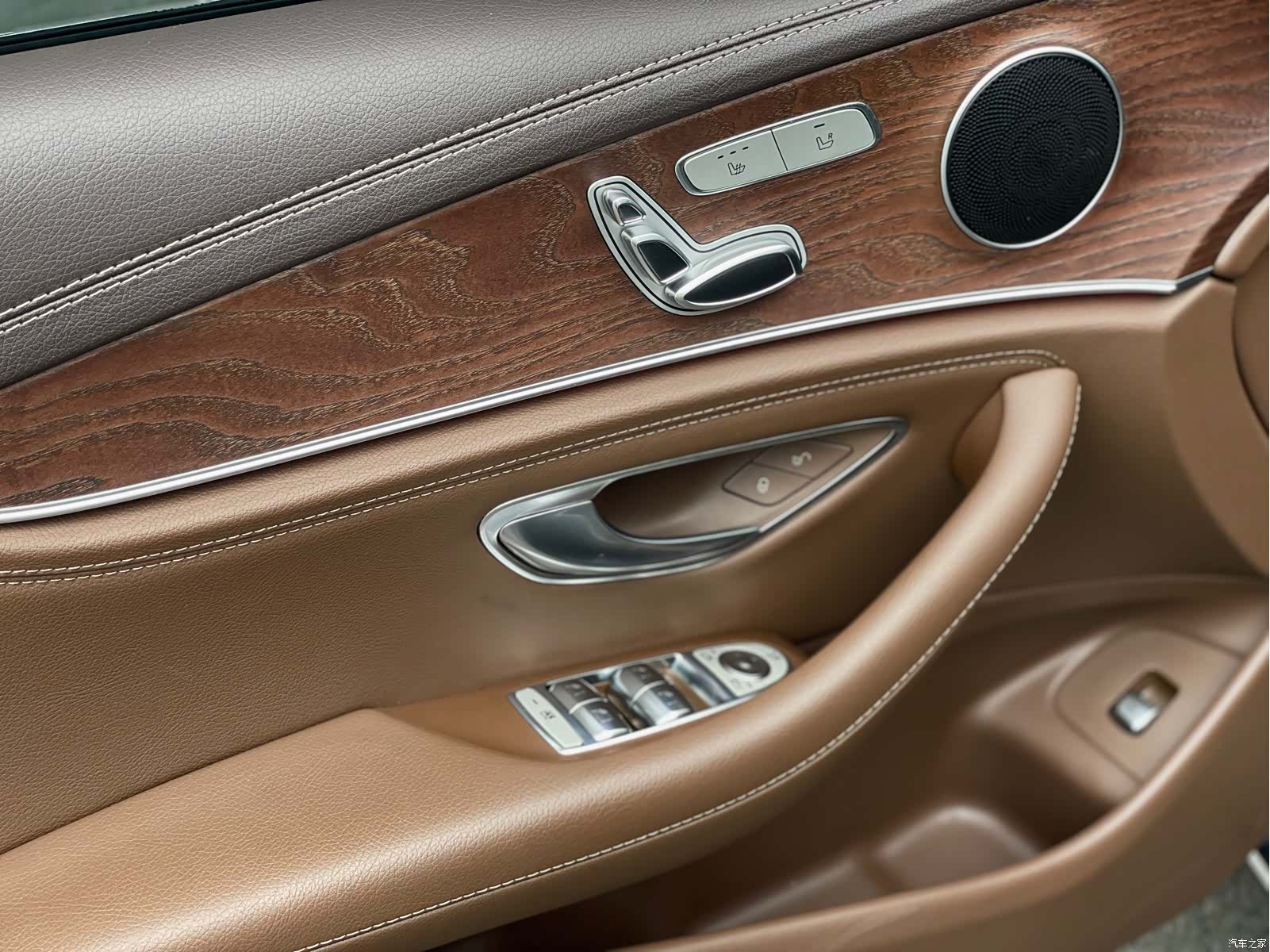 Mercedes-Benz E-Class, 2022 17