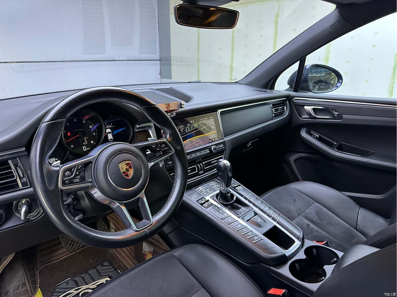 Porsche Macan, 2019 10