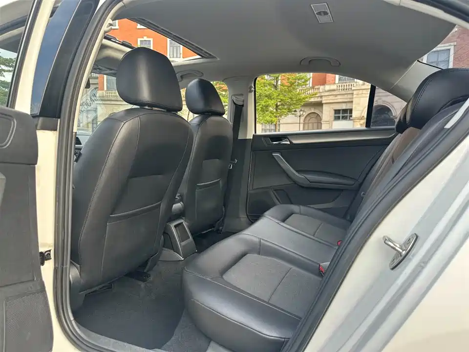 Volkswagen Santana