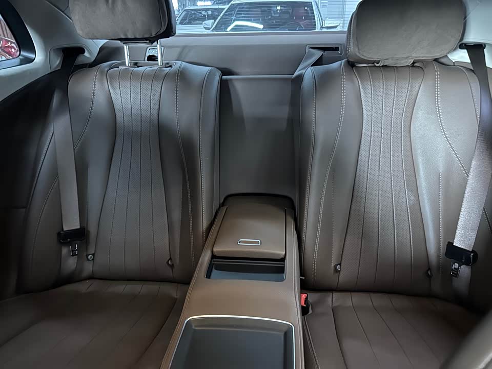 Mercedes-Benz E-class Mercedes-Benz E-class