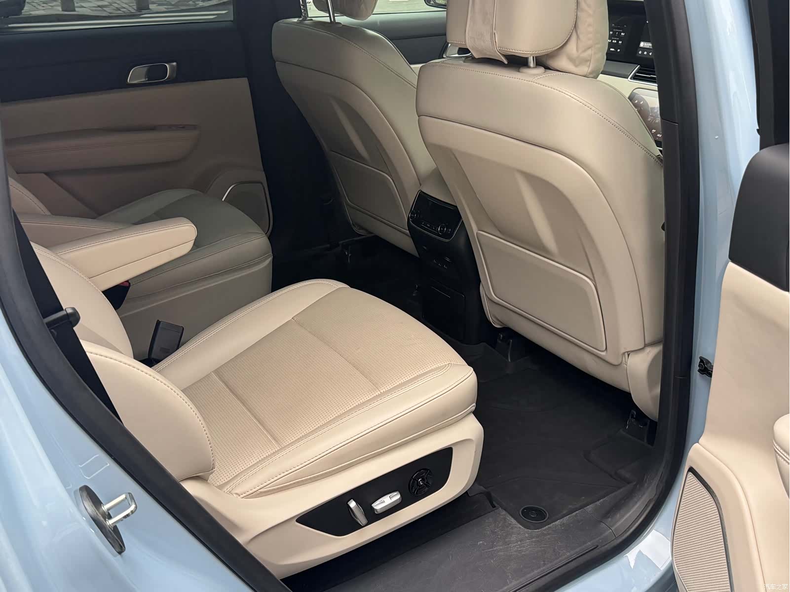 Li Auto ONE, 2022 15
