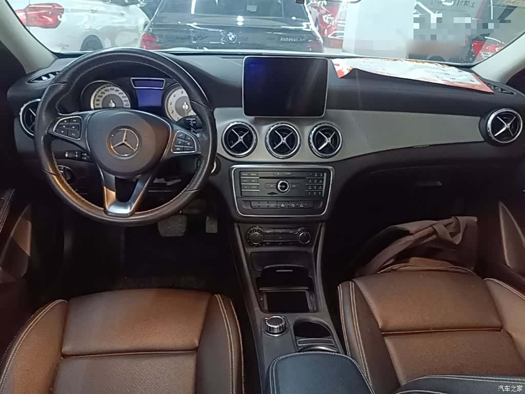 Mercedes-Benz GLA, 2017 10