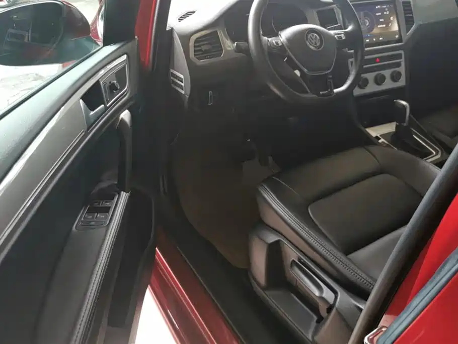 Volkswagen Golf*Jiayu