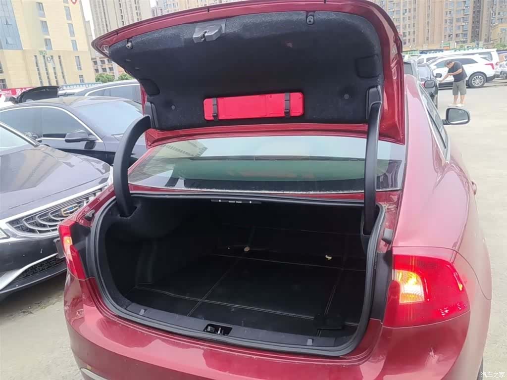 Volvo S60, 2015 19