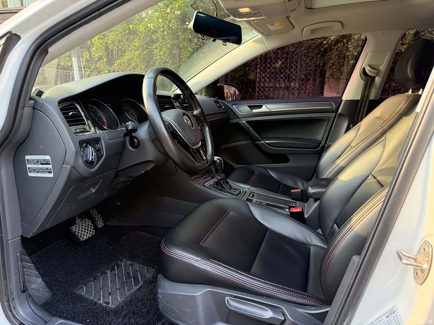 Volkswagen Golf, 2017 все фото