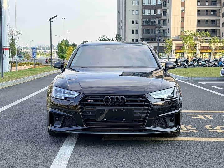 Audi A4 2020 Avant xian feng pai 40 TFSI shi shang dong gan xing