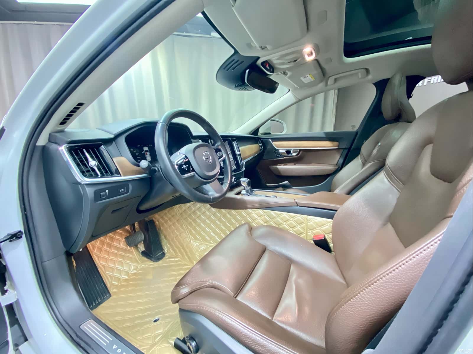 Volvo S90, 2020 9