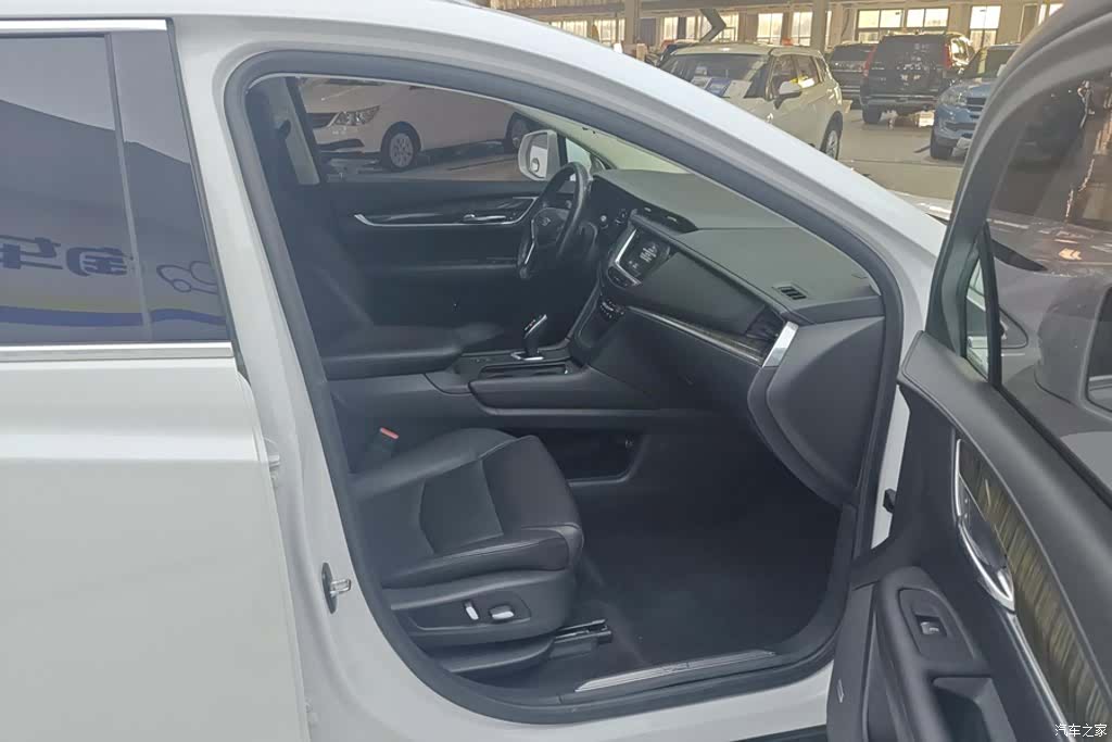 Cadillac XT5, 2018 8