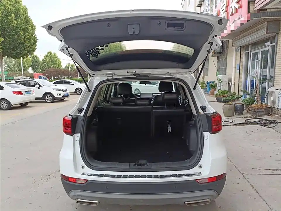 Changan CS75