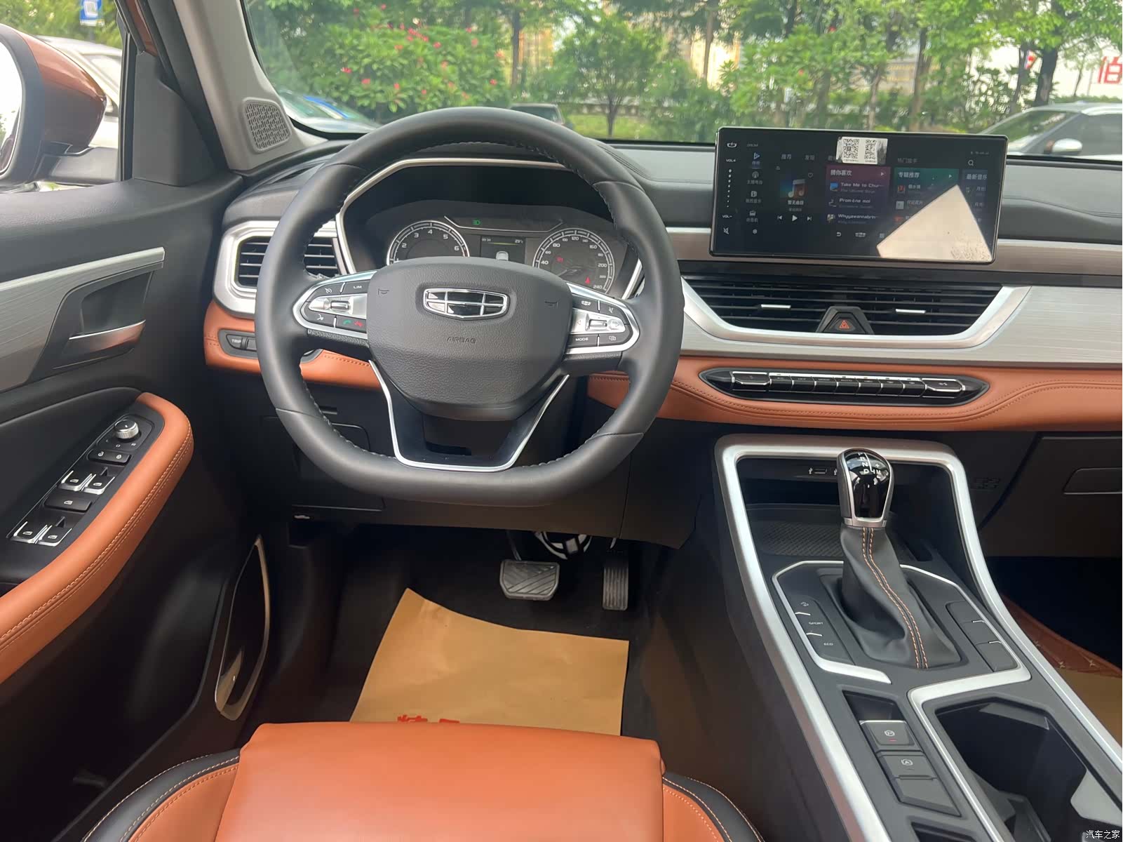 Geely X6, 2021 18