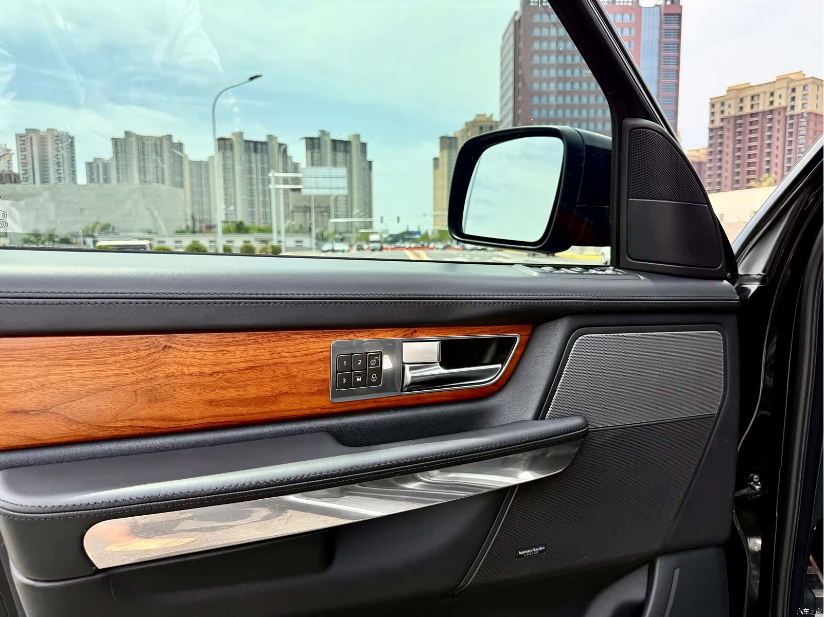 Land Rover Range Rover, 2010 14