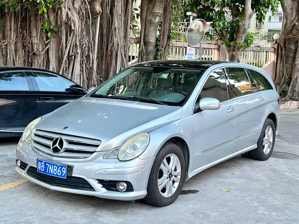 Mercedes-Benz R-class