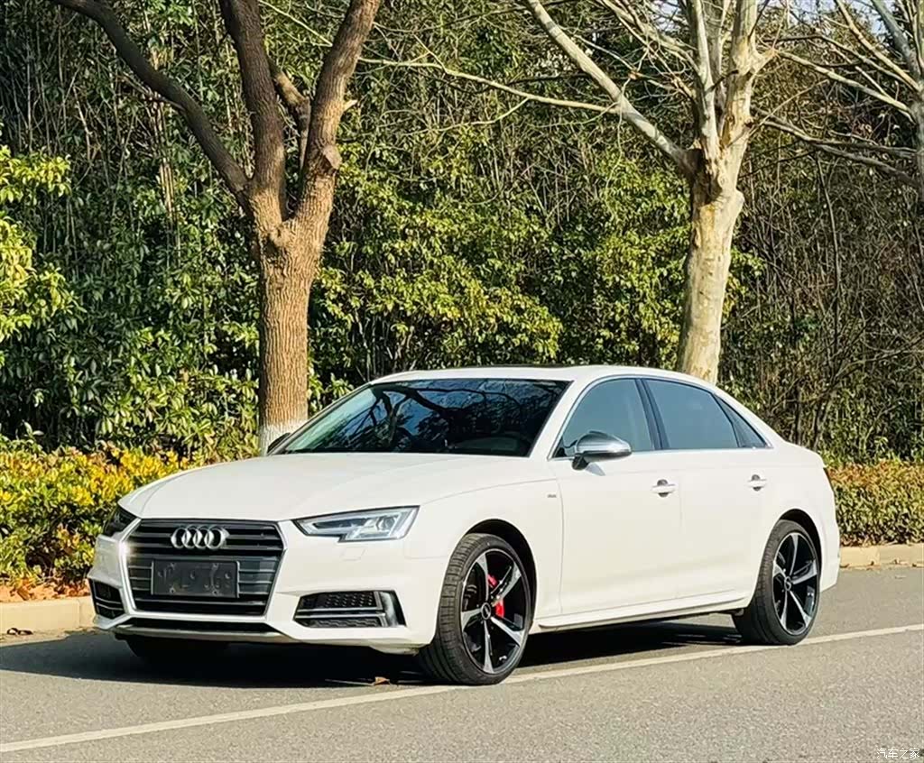 Audi A4L, 2018 1