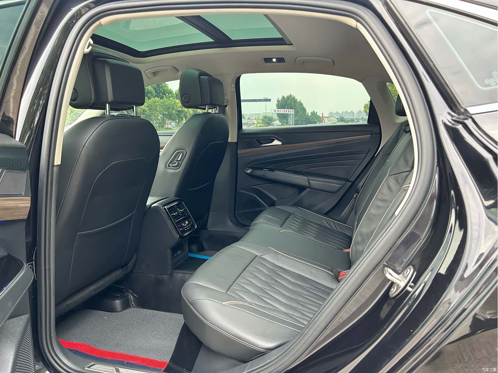 Volkswagen Passat, 2021 7