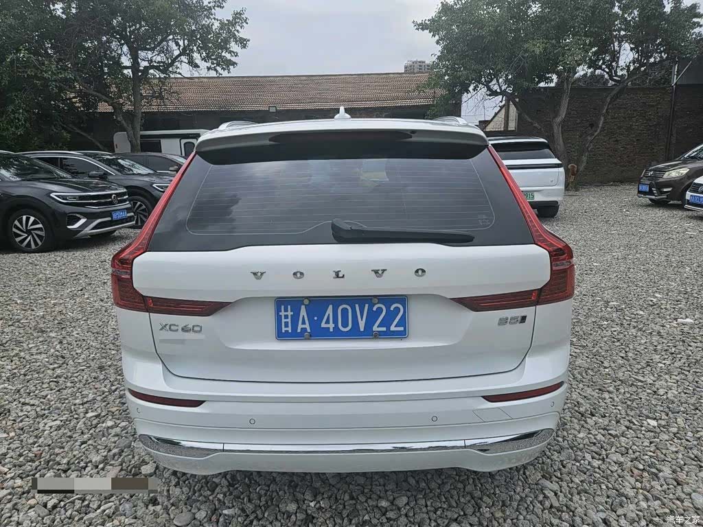 Volvo XC60, 2022 все фото