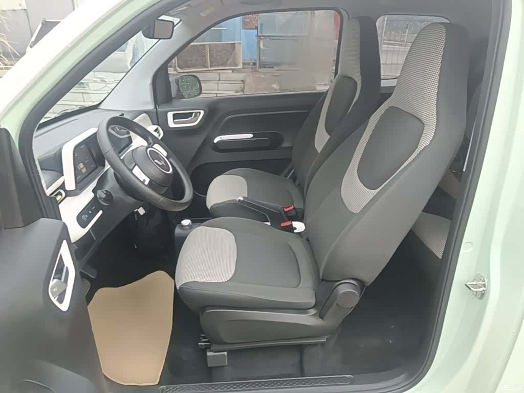 Wuling MINIEV, 2025 11