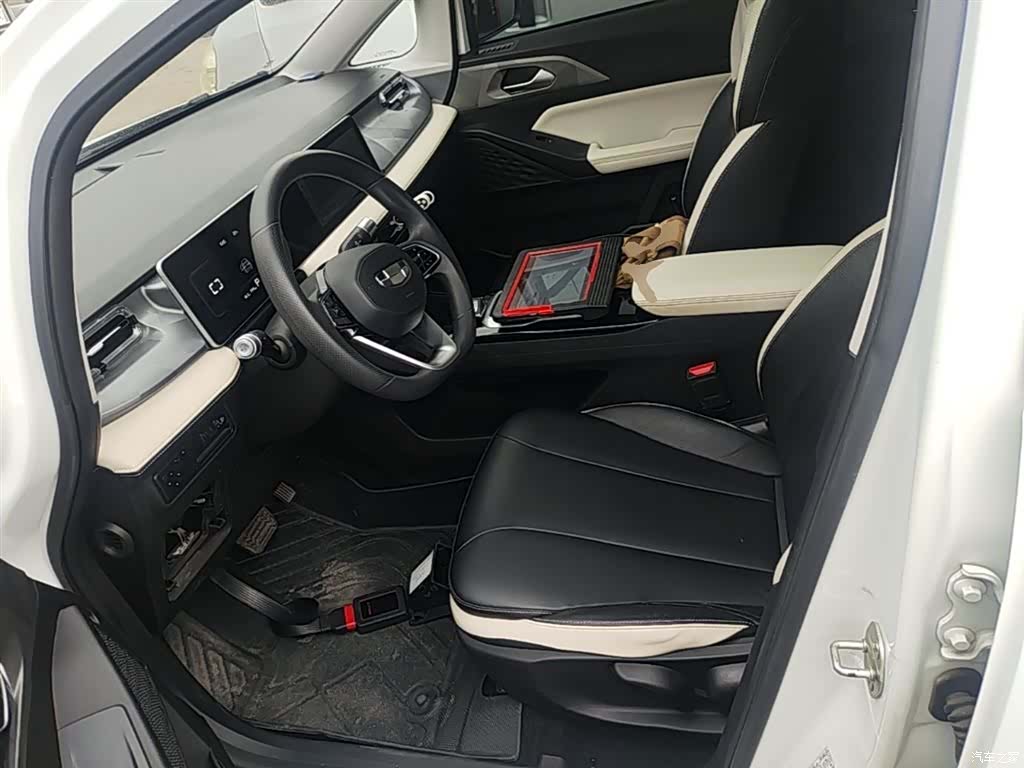 Geely E, 2023 15