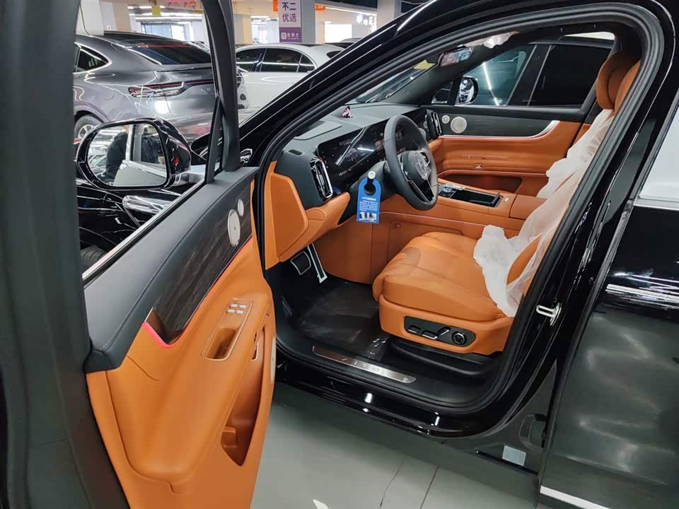 AITO Ask the world M9