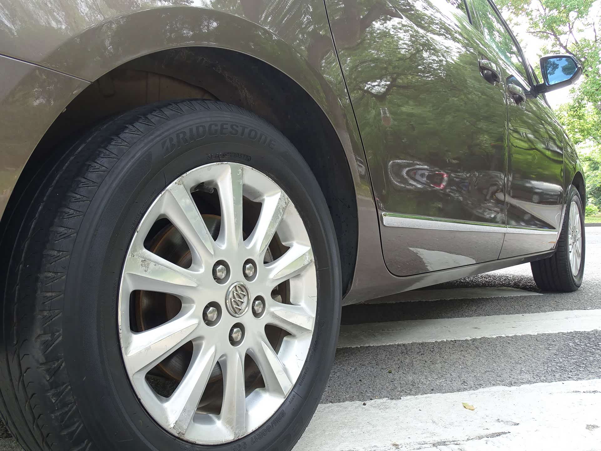 Buick GL8, 2011 15
