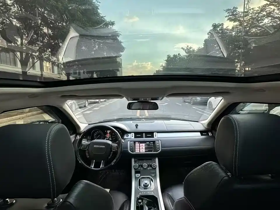 Land Rover Range Rover Aurora