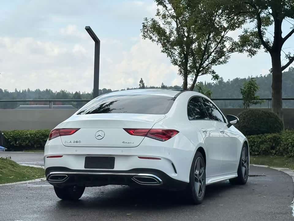 Mercedes-Benz CLA