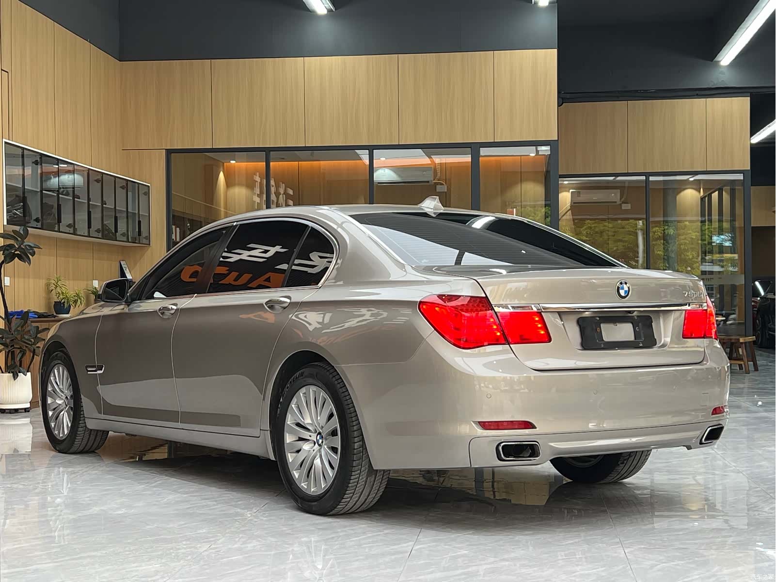BMW 7 Series, 2012 4