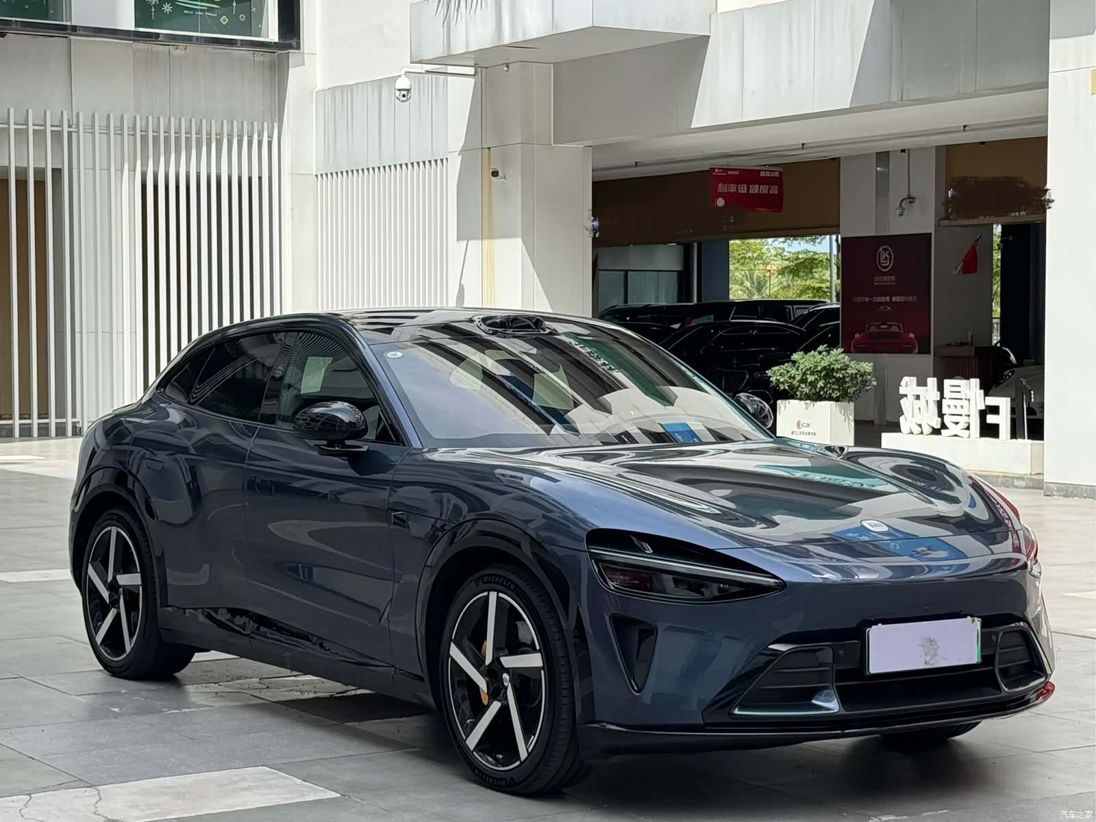 Xiaomi YU7, 2025 3