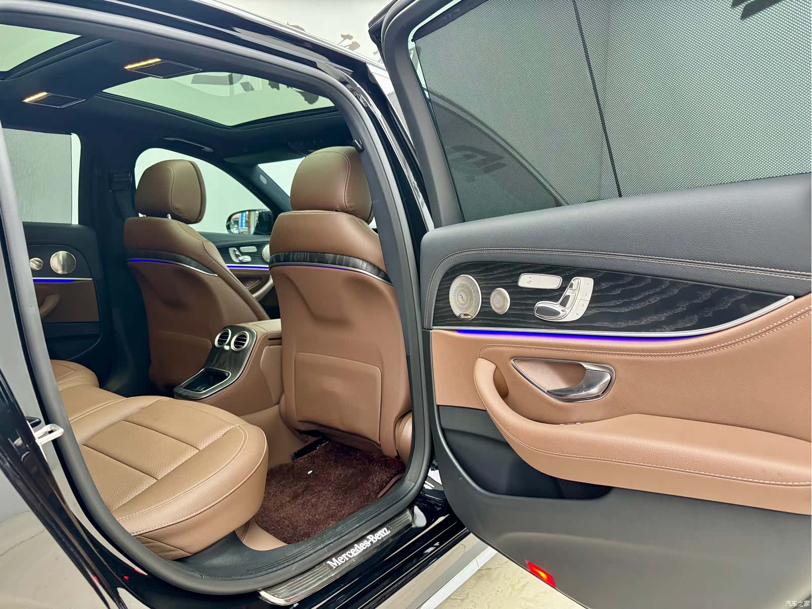 Mercedes-Benz E-Class, 2022 13