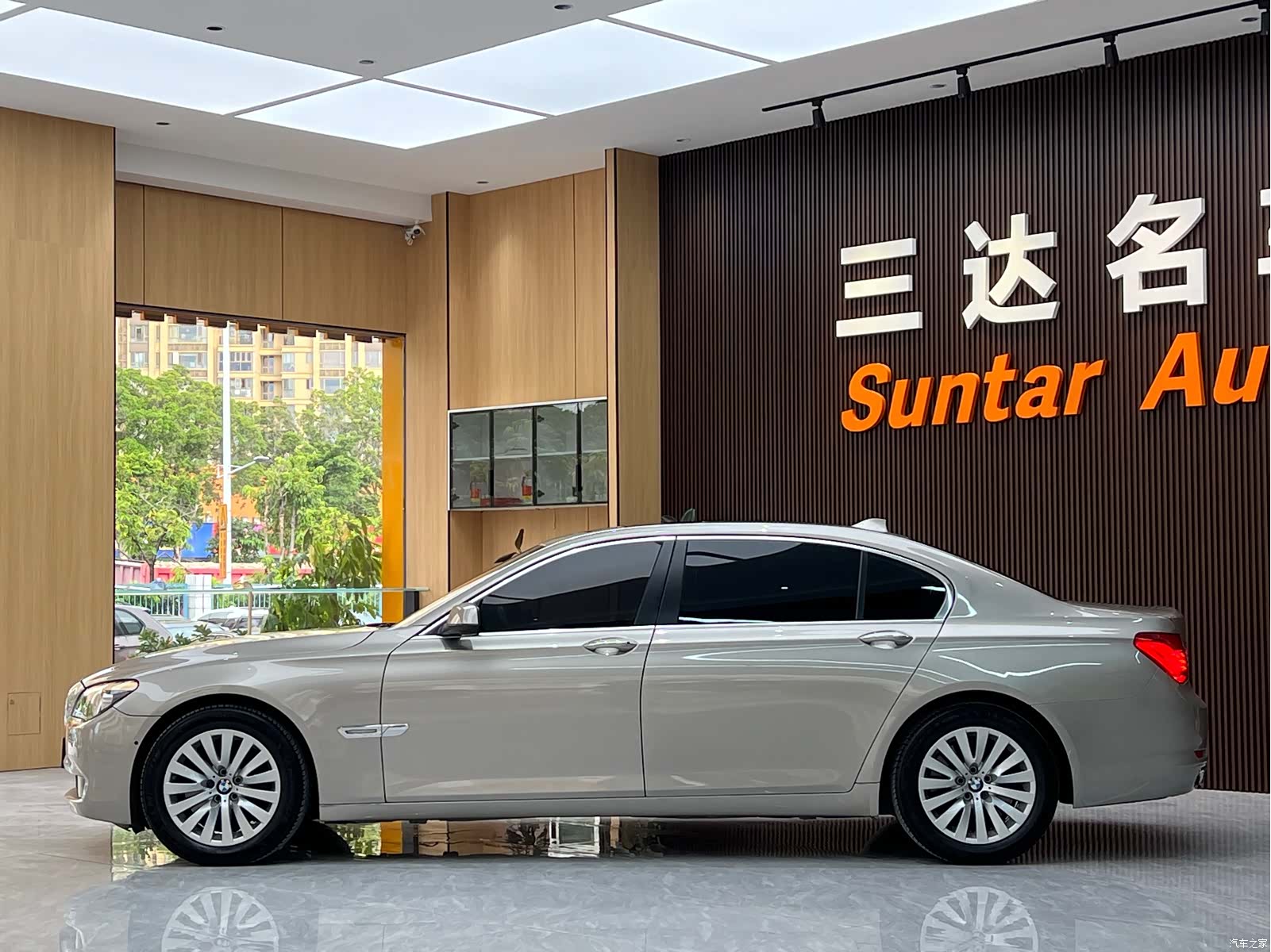 BMW 7 Series, 2012 12