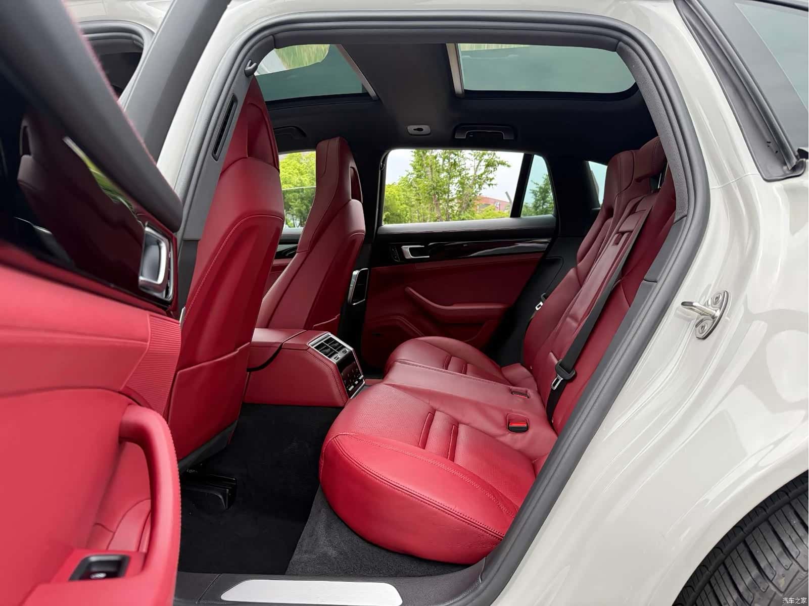 Porsche Panamera, 2018 9