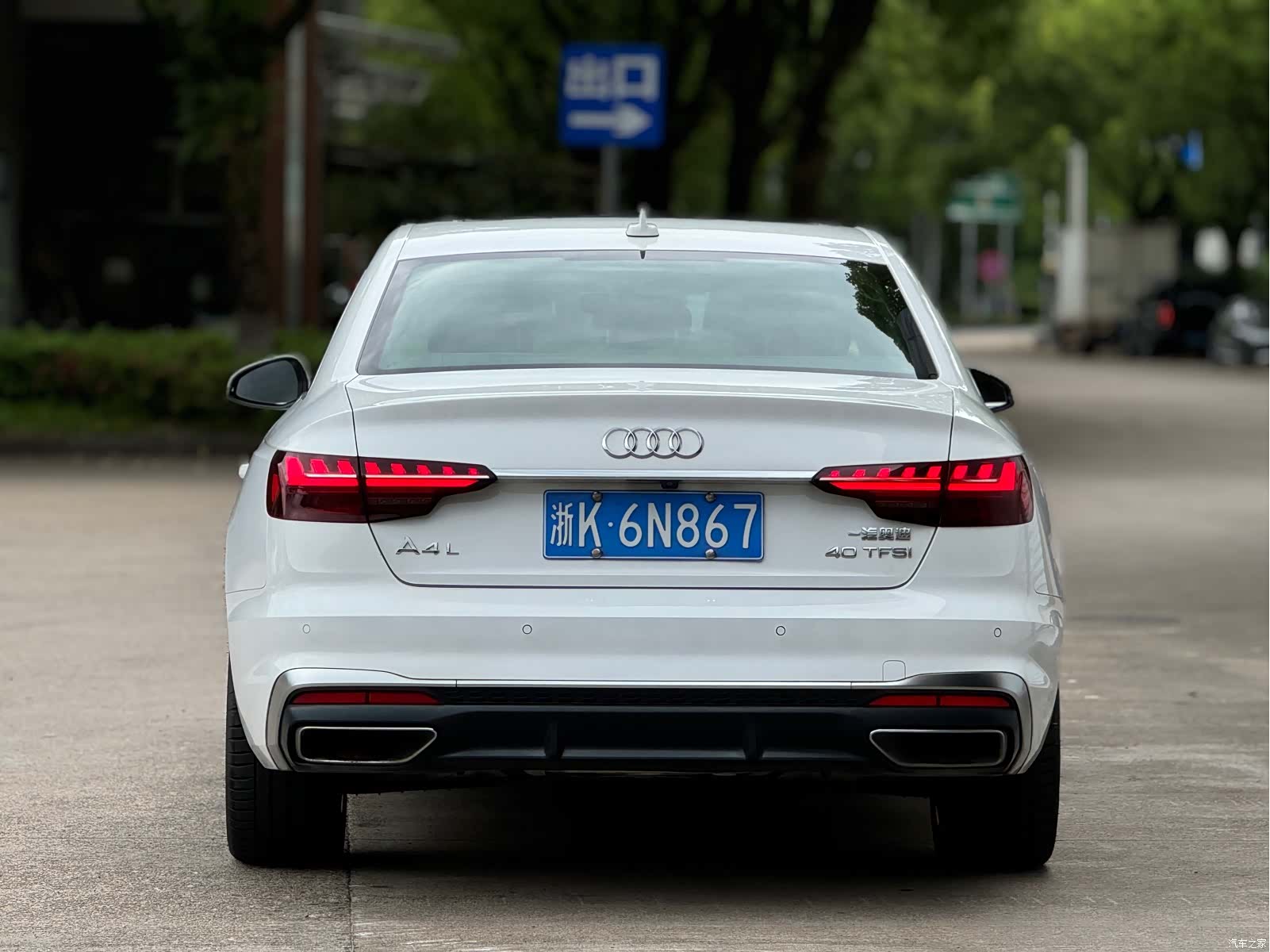 Audi A4L, 2021 все фото