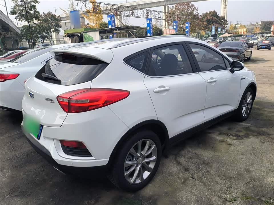 Geely Emgrand GS