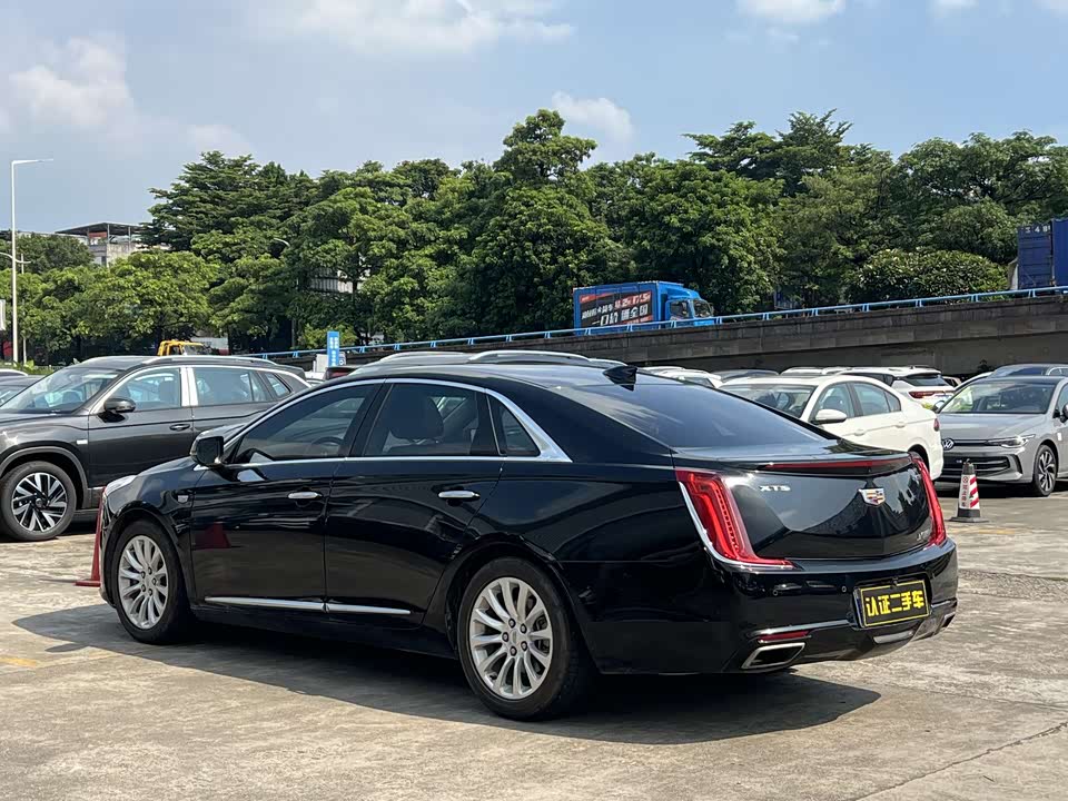 Cadillac XTS