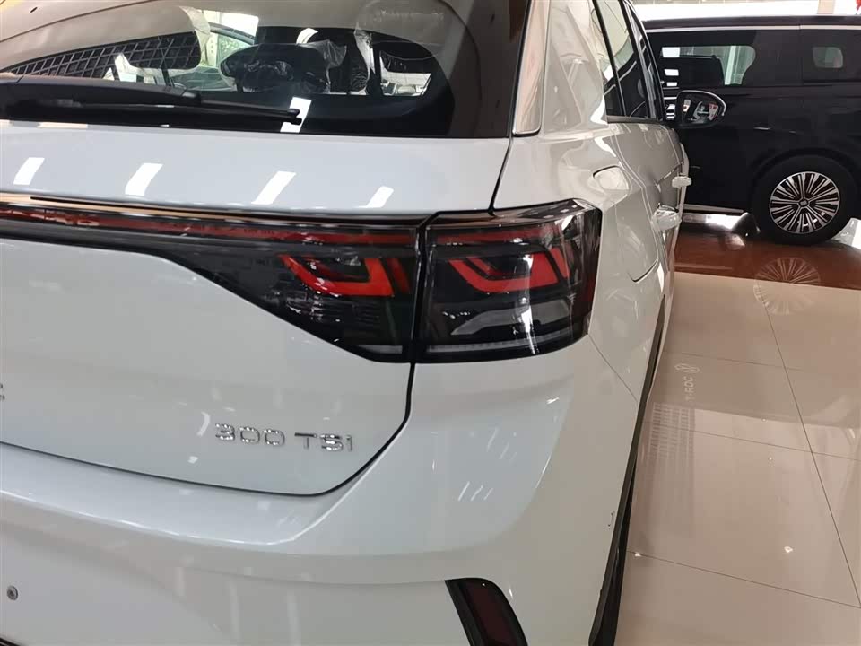 Volkswagen T-ROC exploring Songs