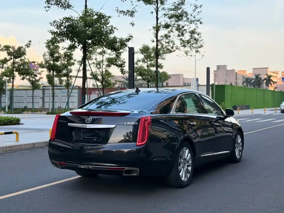 Cadillac XTS