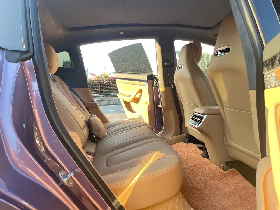 HarmonyOS Wisdom World R7